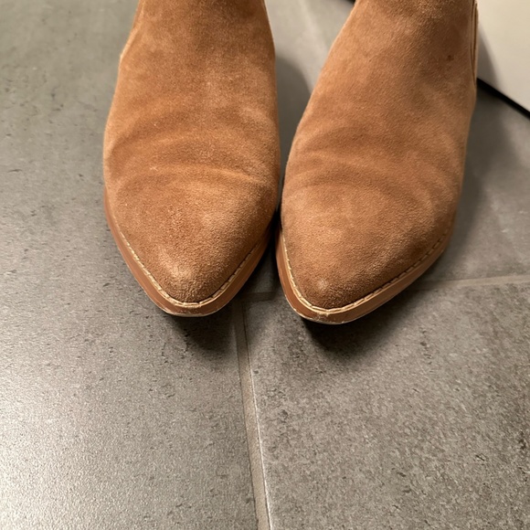 Steve Madden Leather Tan Booties - Picture 5 of 11